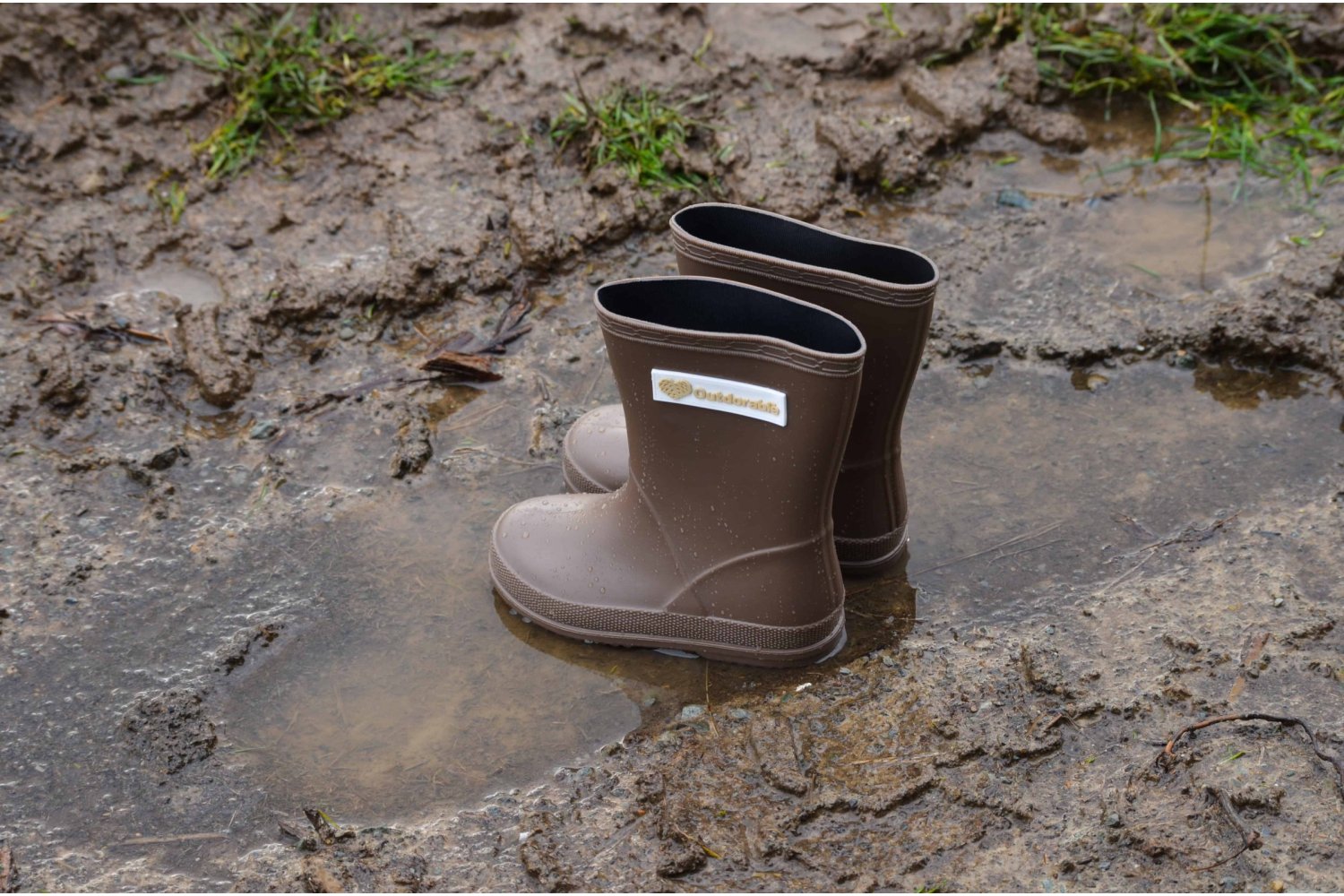 outdoor gumboot