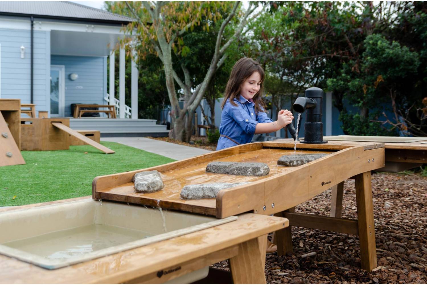 Outdorable Sand and Water Set Child at Water Play