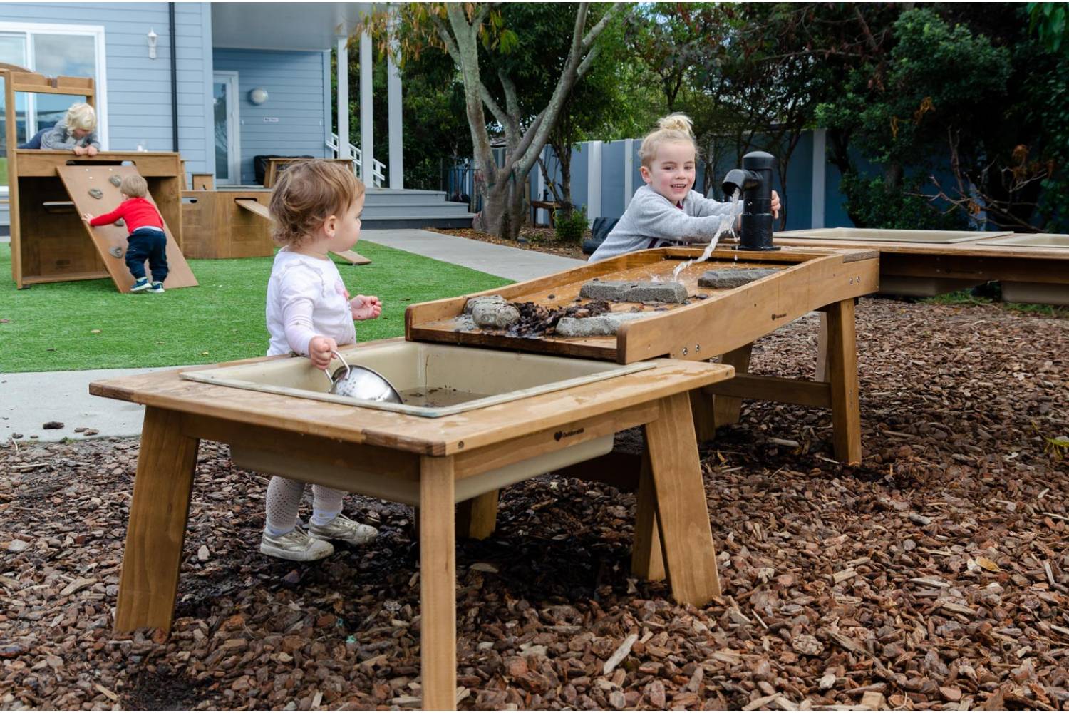 Outdoor water play 